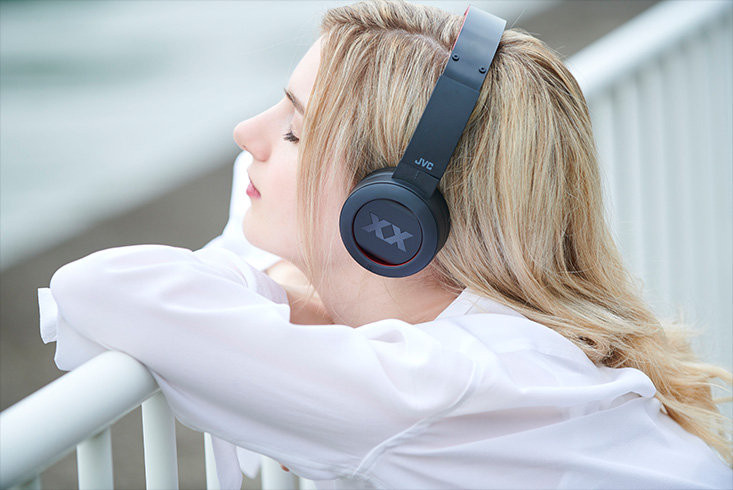 Soft leather earpads for comfortable fit